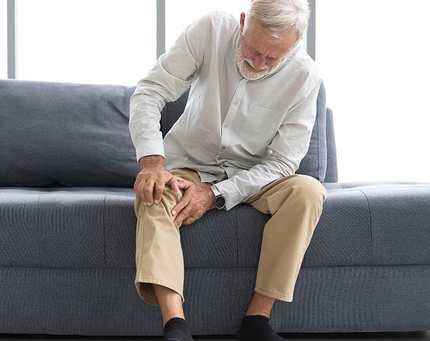 Hoe kan de fysiotherapeut helpen bij pijn aan de binnenkant van de knie?