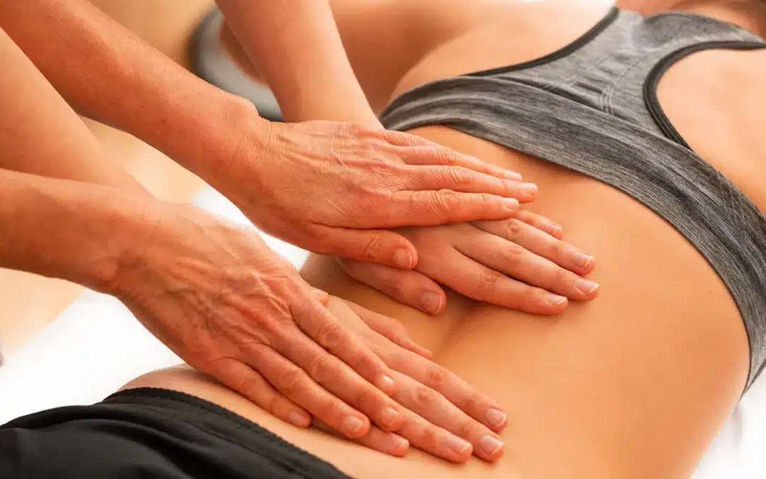 Hoe kan een fysiotherapeut helpen bij uitstralende rugpijn?